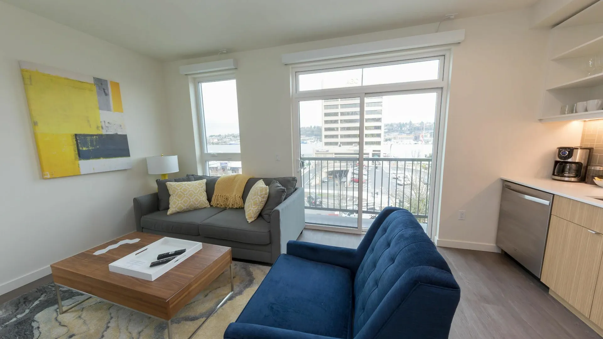 Domicile Suites At Marina Slu Seattle USA